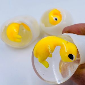 Æg med vand og kyllingefoster stressbold udsalg