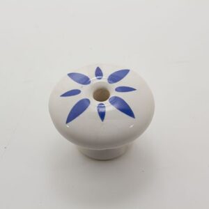 Porcelænsknop med blåt mønster håndmalet Porcelænsknop Laila Design Udsalg