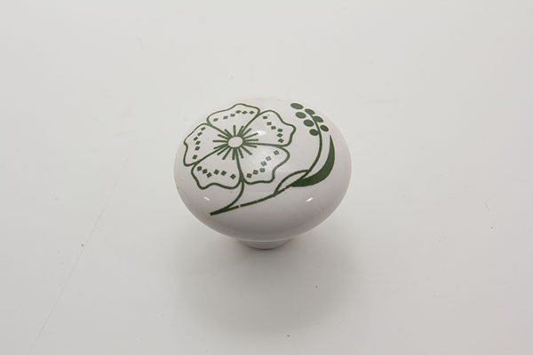Stor Flot Porcelænsknop med grøn blomst Håndmalet hvid porcelænsknop Laila Design Udsalg
